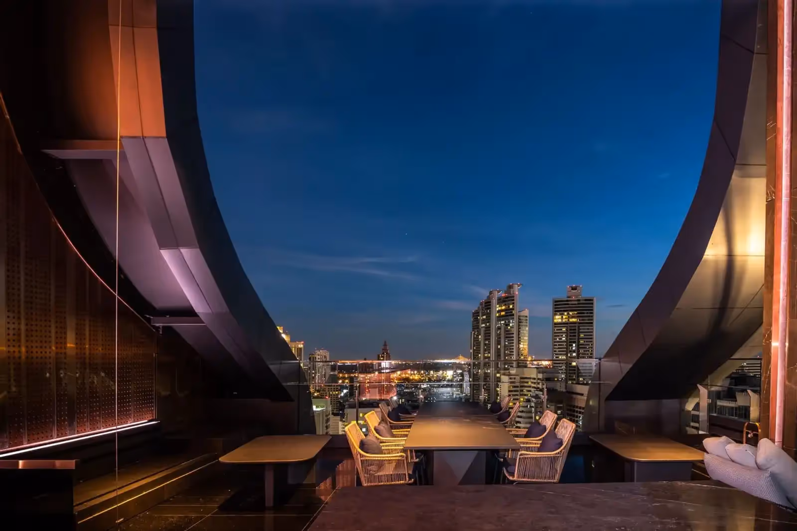 Rooftop Cooling Tower à Bangkok - 2