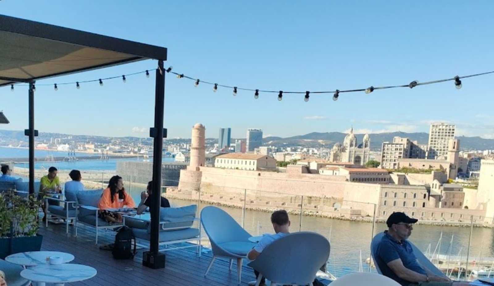 Rooftop Le Dantès Skylounge à Marseille - 1