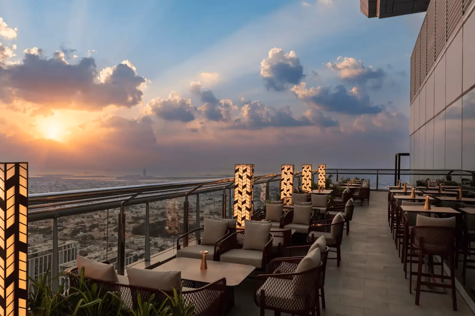 Rooftop Level 43 Sky Lounge à Dubaï - 2