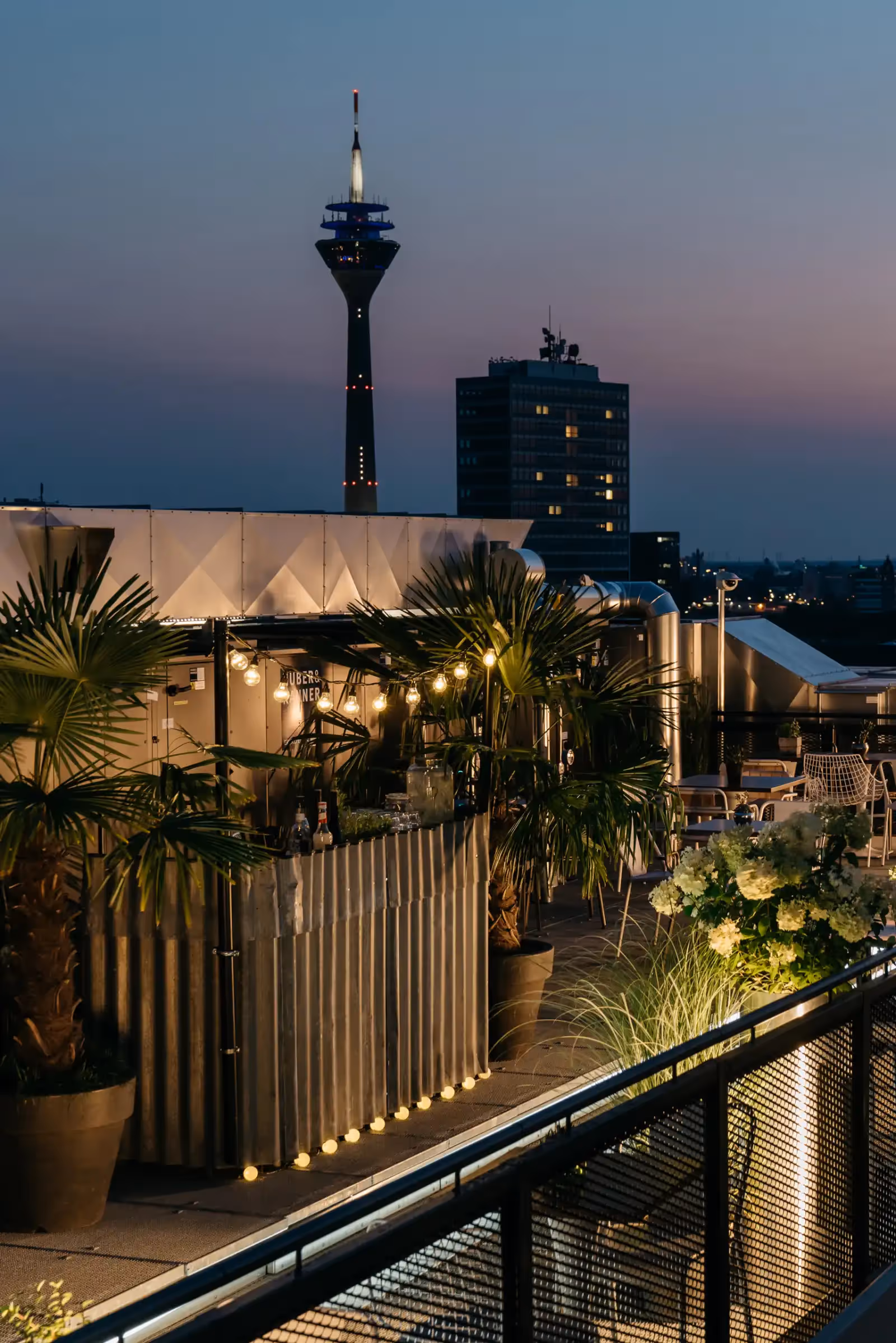 Rooftop Observatory Bar à Düsseldorf - 3