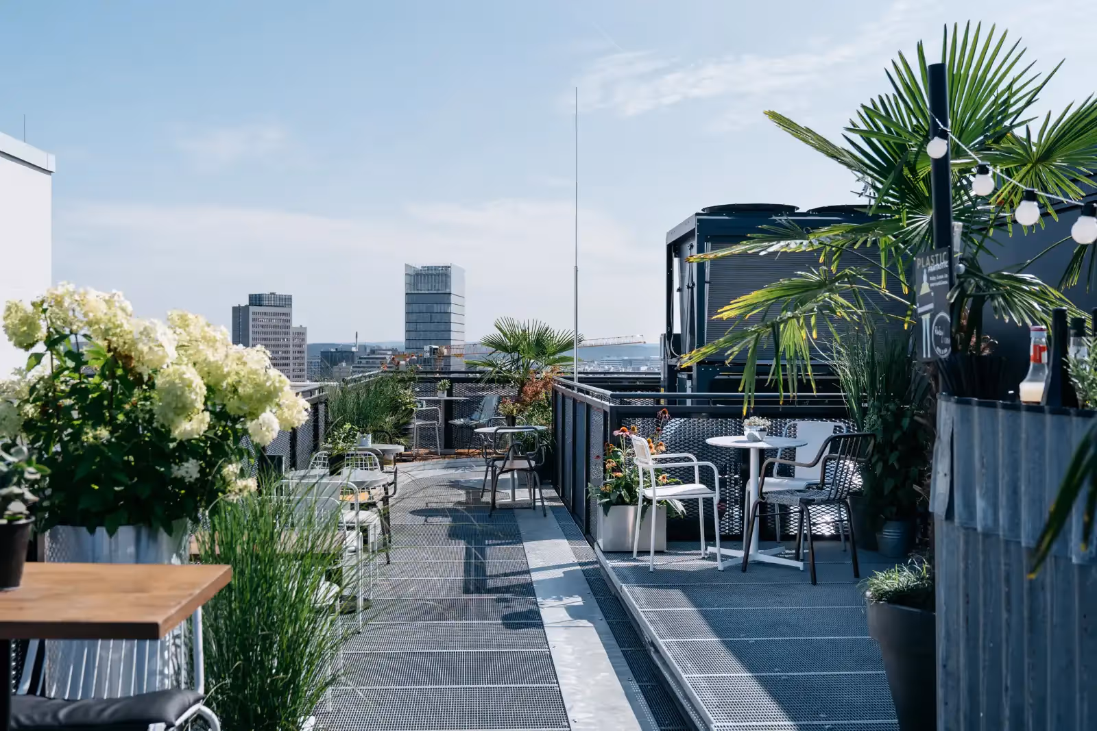 Rooftop Observatory Bar à Düsseldorf - 4