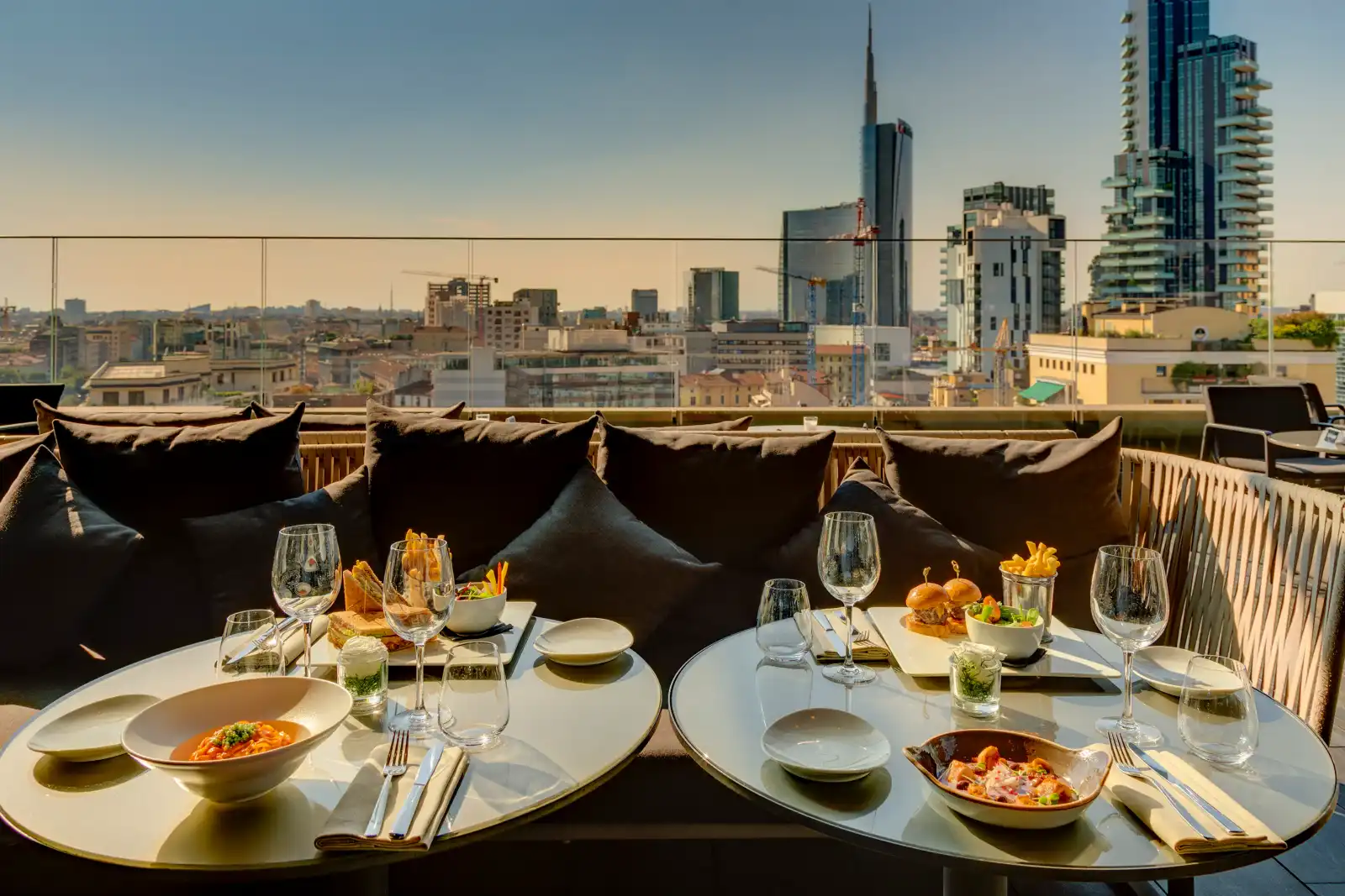 Radio Rooftop Bar à Milan - 3