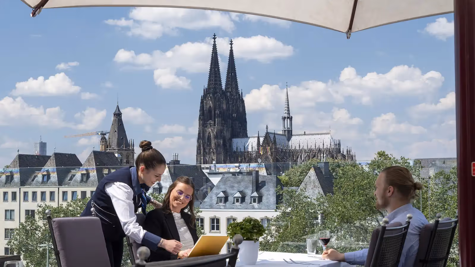 Rooftop Restaurant Bellevue à Cologne - 1