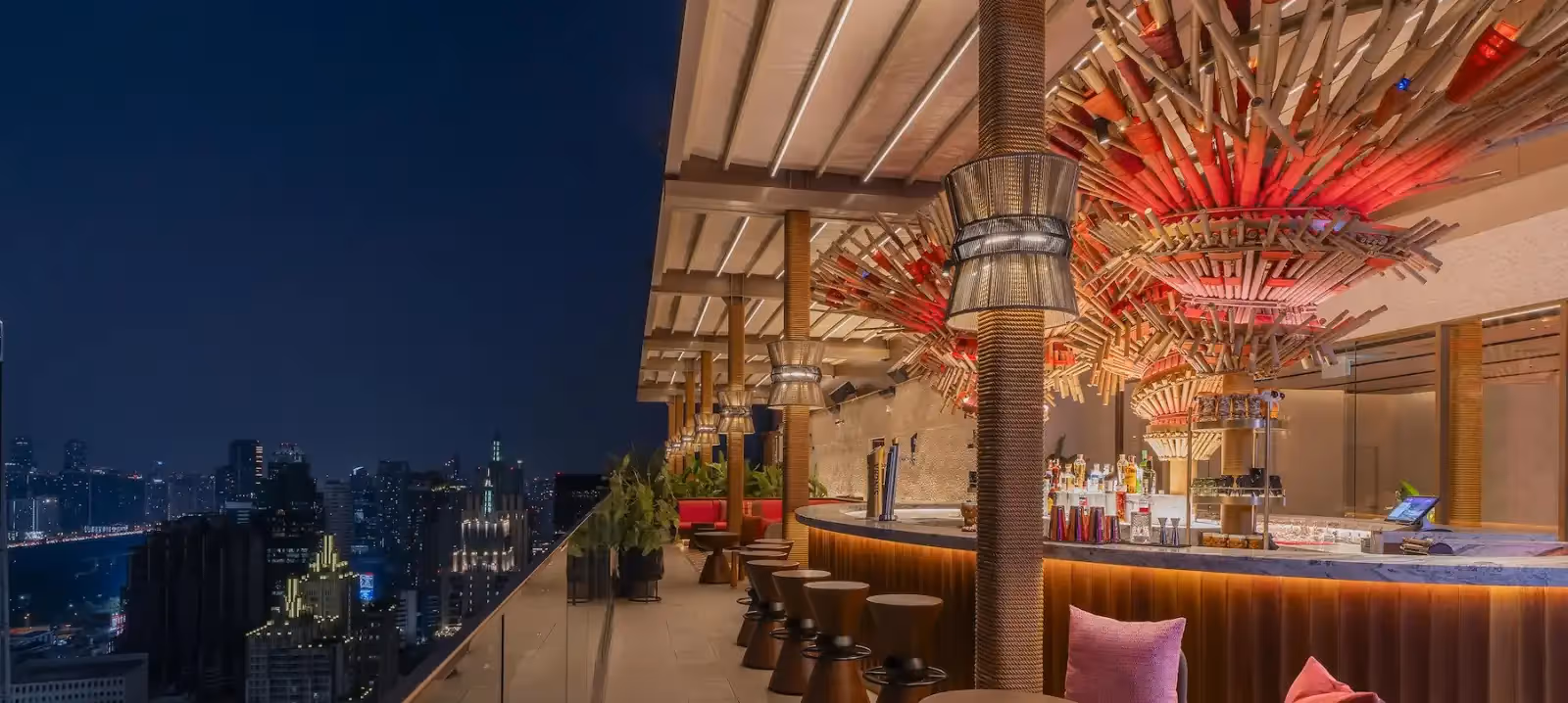 Sato San Rooftop Bar à Bangkok - 3