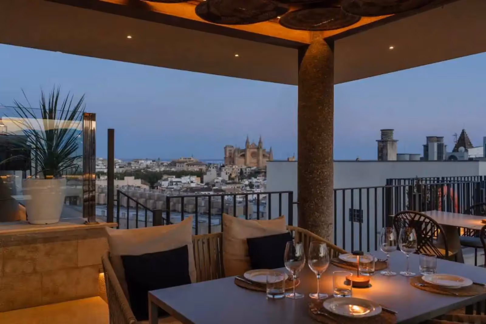 Rooftop Sky Bar Saratoga à Palma de Majorque - 1