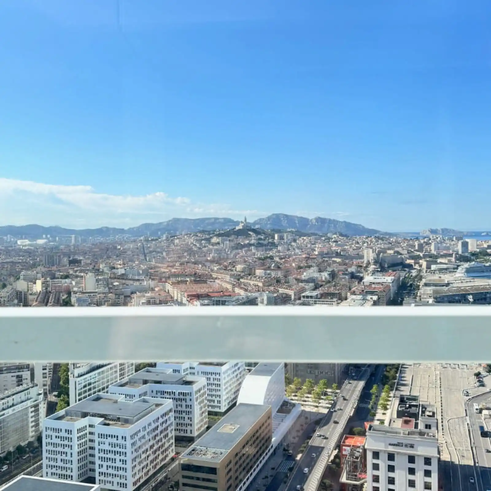 Rooftop Sky Center à Marseille - 2