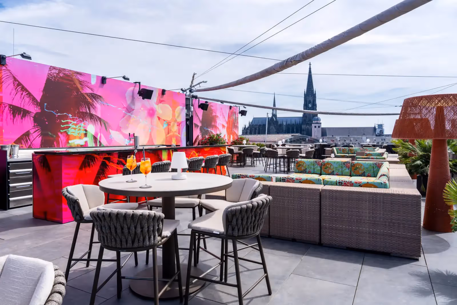 Rooftop Sky Lounge à Cologne - 2