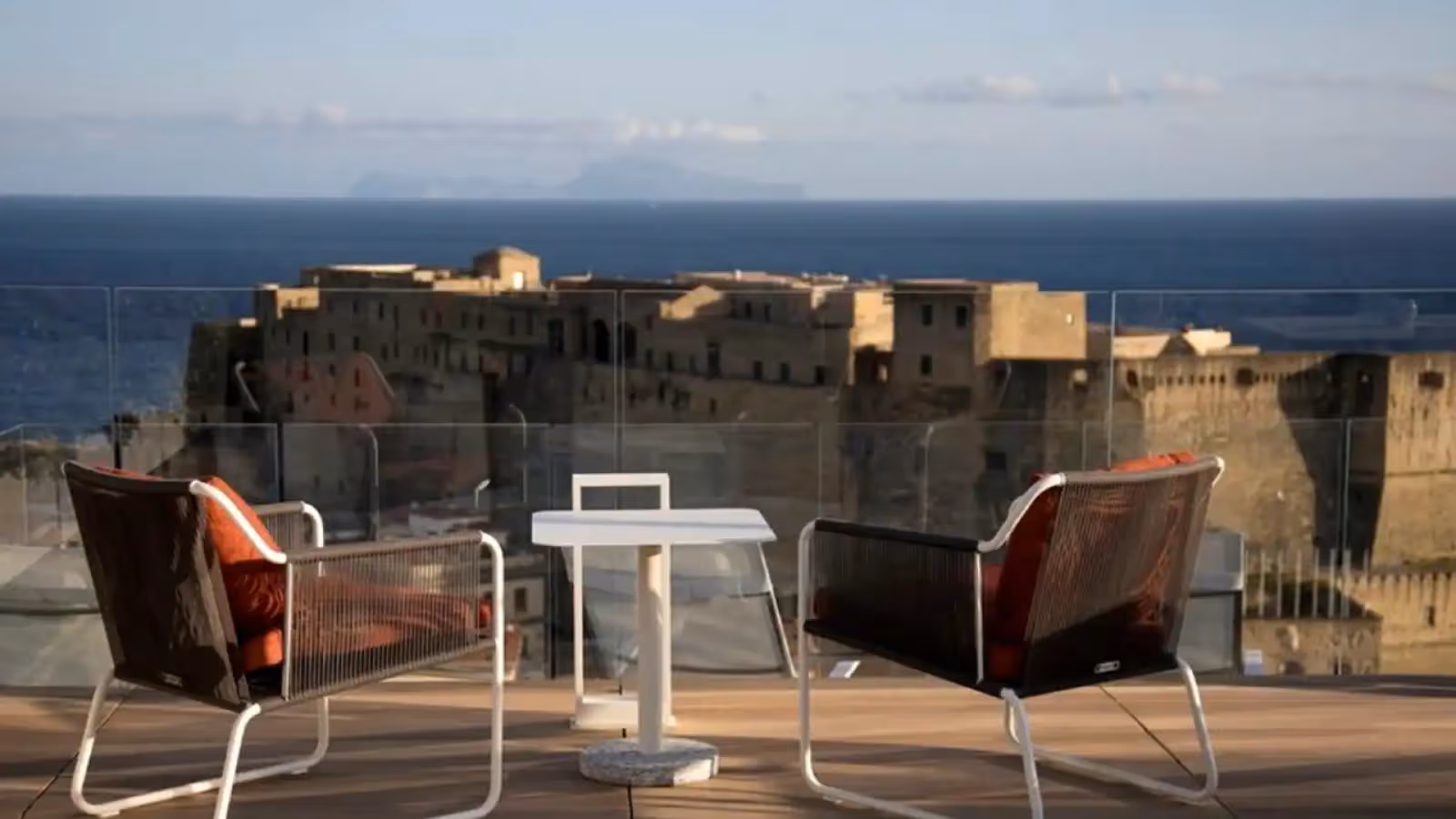 Rooftop Sky Lounge à Naples - 2