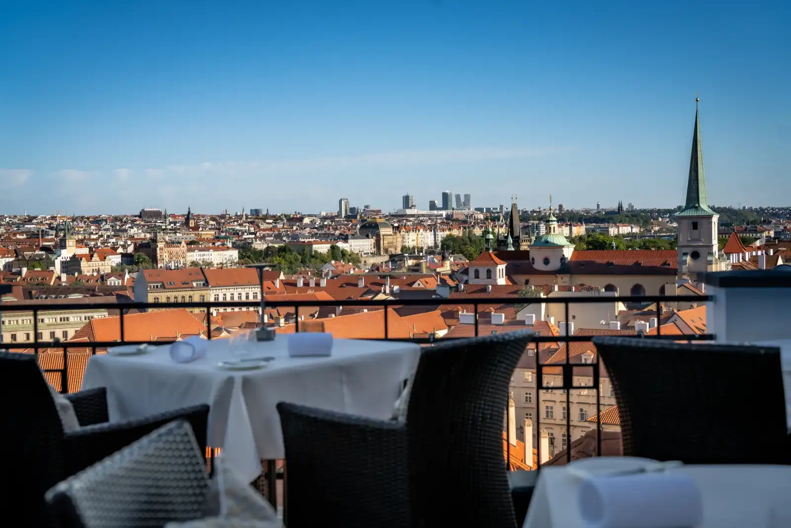 Rooftop Terasa U Zlaté studně à Prague - 1