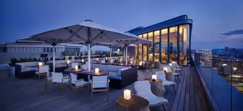 Aurora Rooftop Bar Vienne