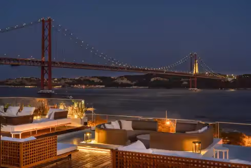 ICON Bar & Rooftop Lisbonne