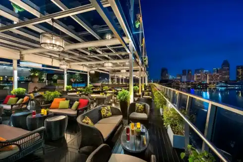 Moon Rooftop Bar & Lounge Singapour
